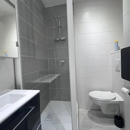 Au Coeur De Cauterets, Confort, Calme Et Proximite Des Thermes - Fr-1-812-139 Cauterets